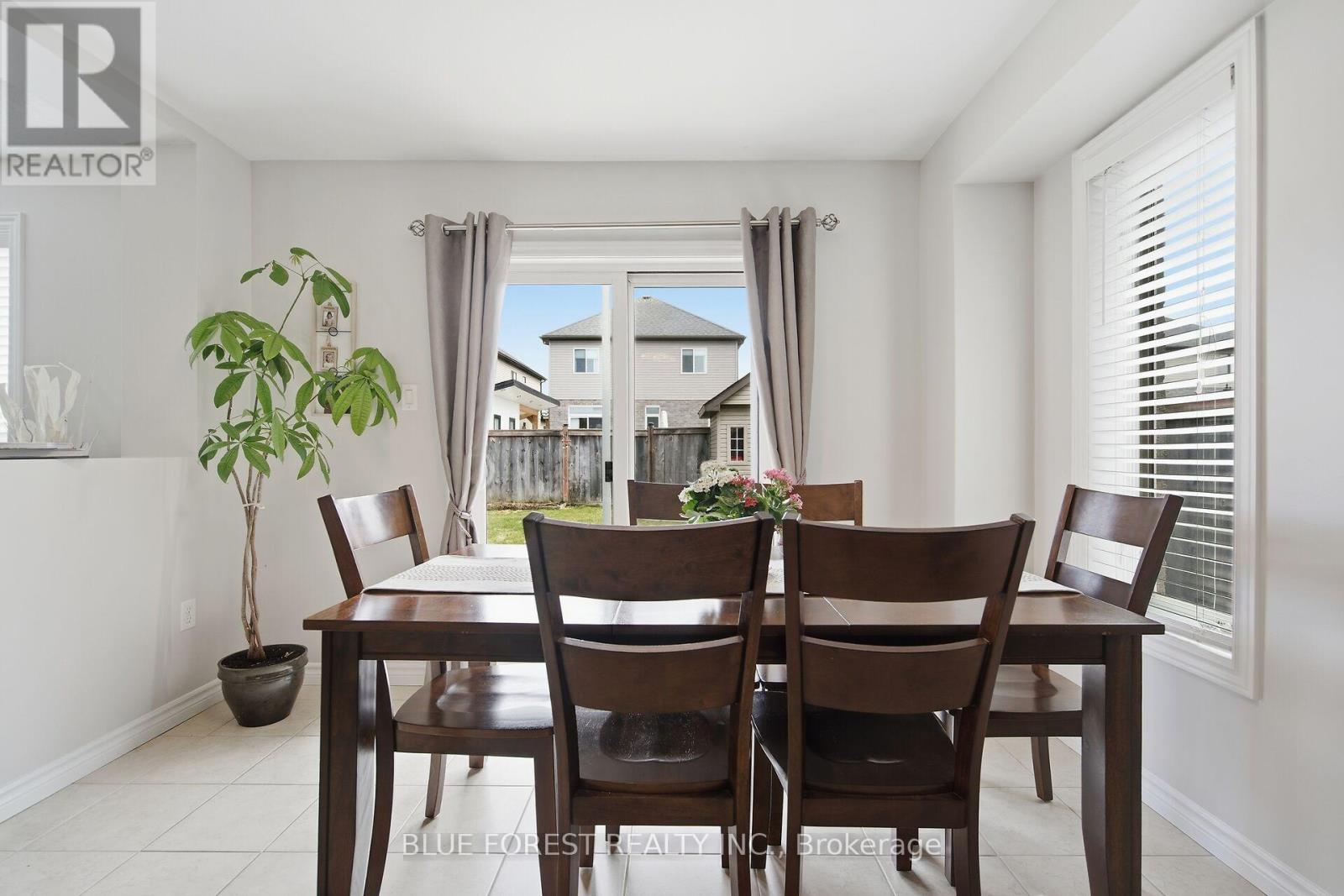 3303 Jinnies Way, London South, Ontario  N6L 0B8 - Photo 22 - X12924048