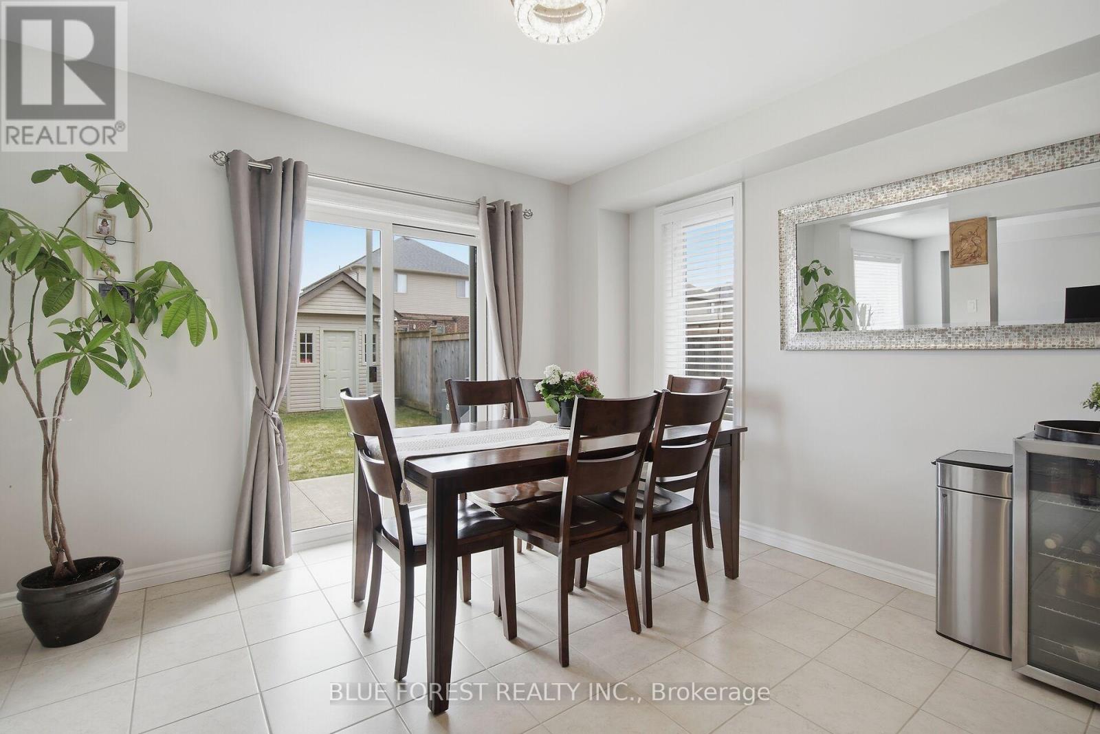 3303 Jinnies Way, London South, Ontario  N6L 0B8 - Photo 23 - X12924048