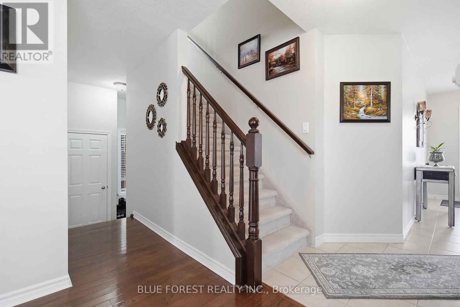 3303 Jinnies Way, London South, Ontario  N6L 0B8 - Photo 24 - X12924048