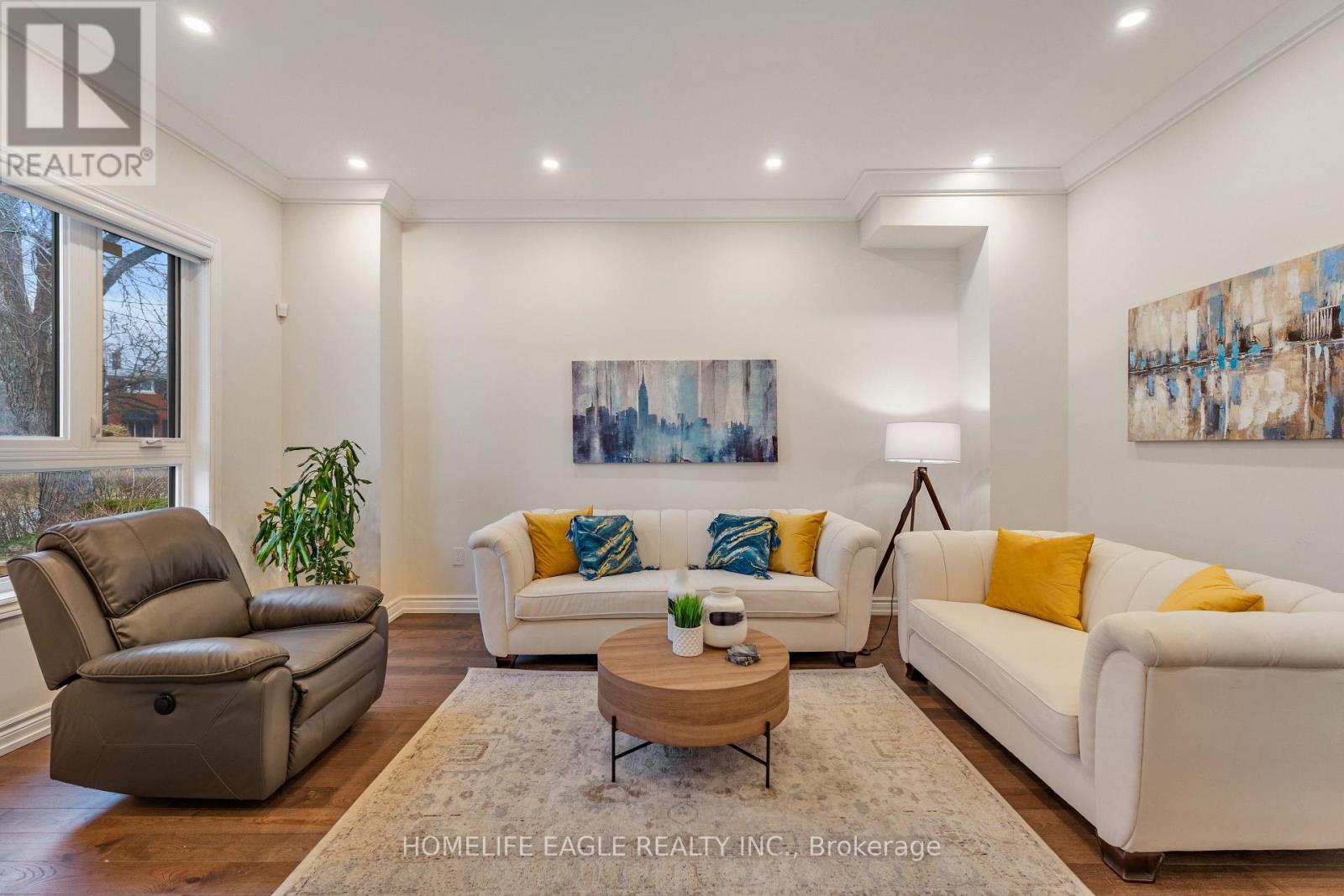 149 Mcintosh Street, Toronto (Birchcliffe-Cliffside), Ontario  M1N 3Y8 - Photo 3 - E12923540