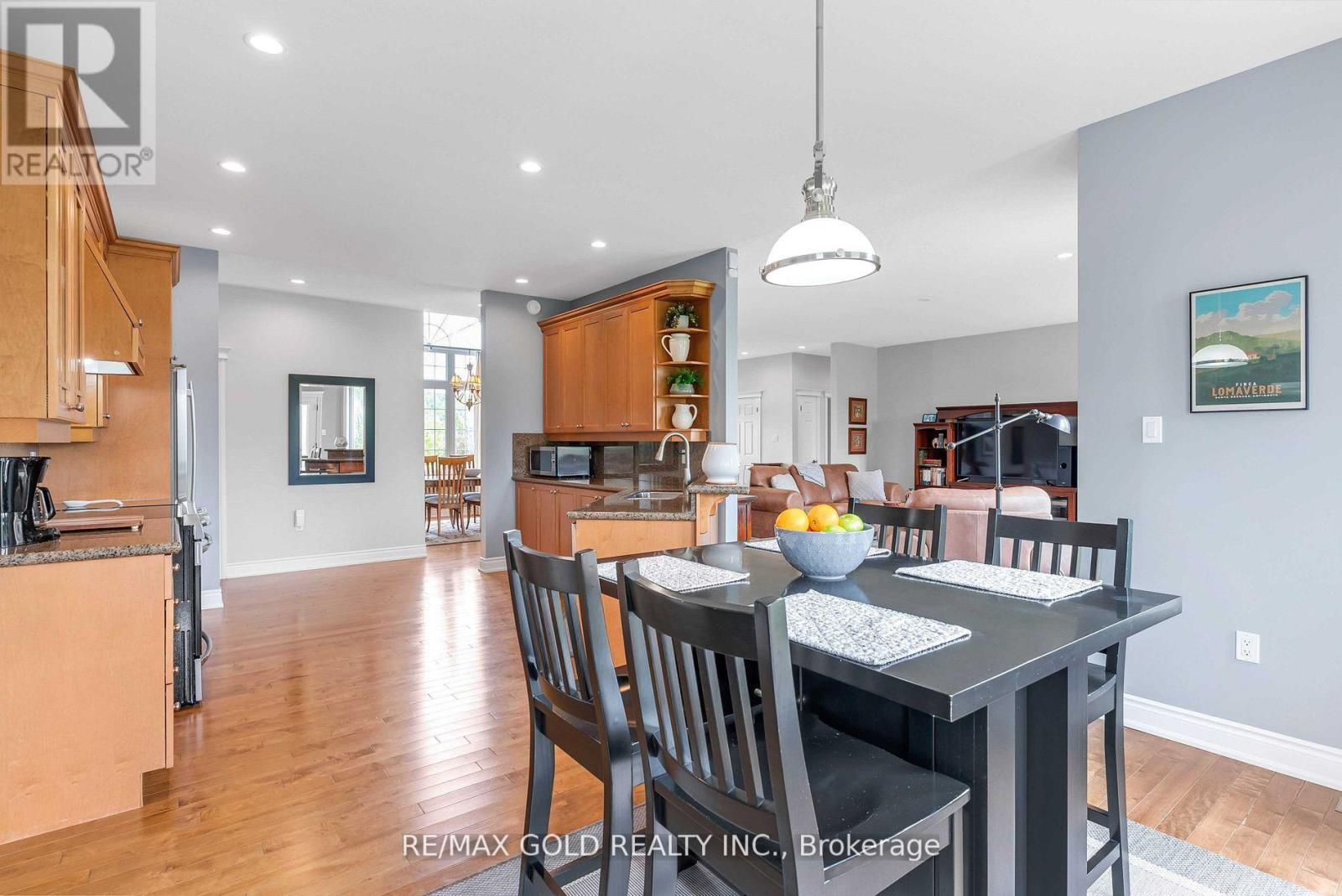 9 Apple Valley Lane, Adjala-Tosorontio, Ontario  L0M 1J0 - Photo 9 - N12911324