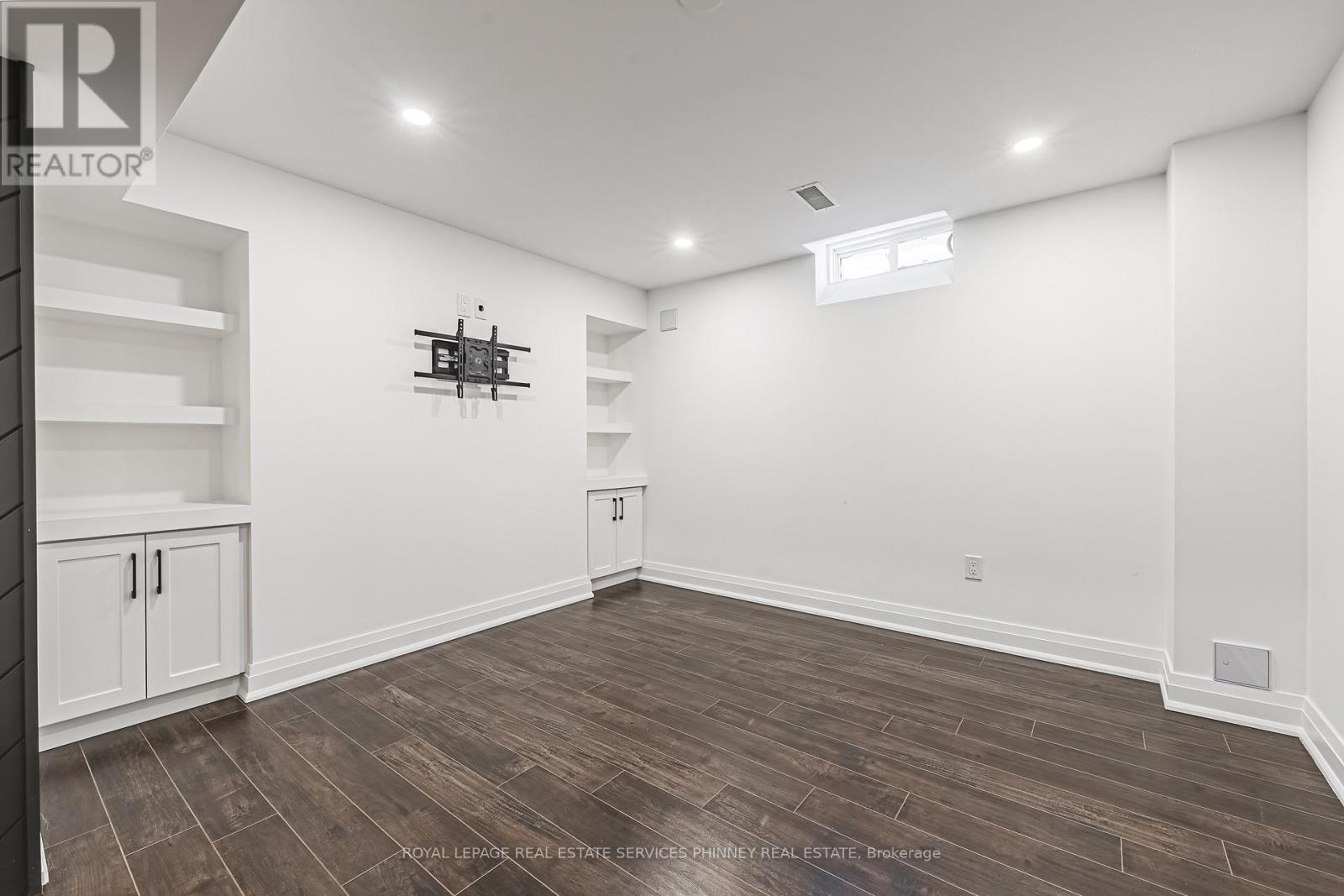 958 Irish Moss Road, Mississauga, Ontario  L5W 1W5 - Photo 26 - W12921226