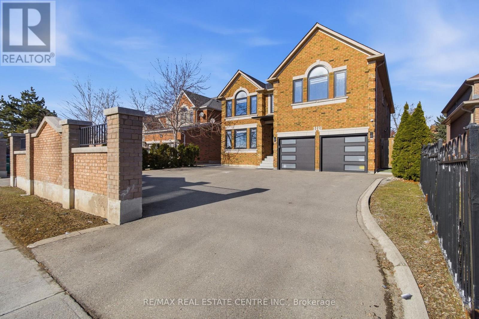 5121 CREDITVIEW ROAD, Mississauga, Ontario