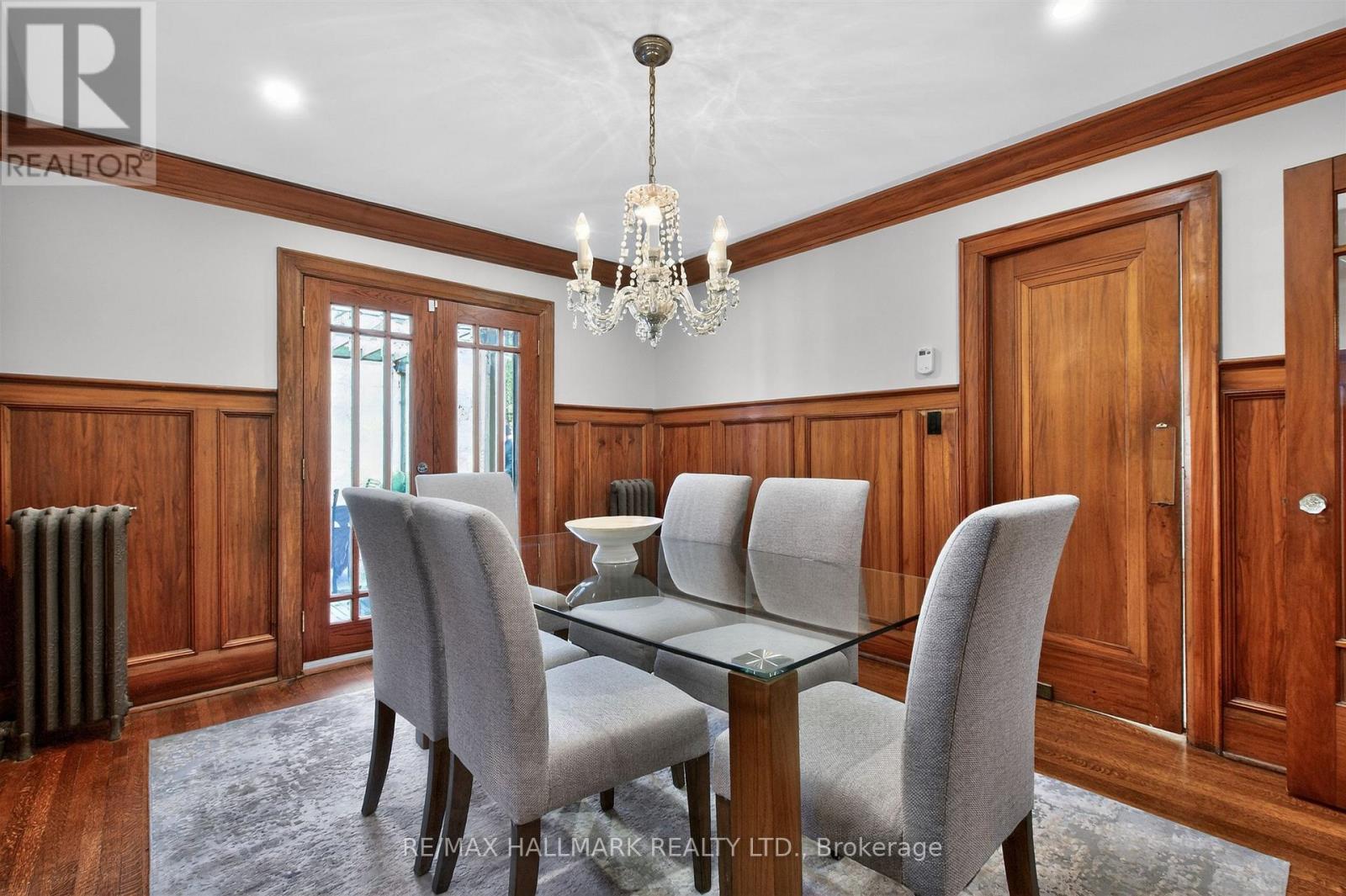 336 Glen Manor Drive, Toronto, Ontario  M4E 2X7 - Photo 12 - E12923970