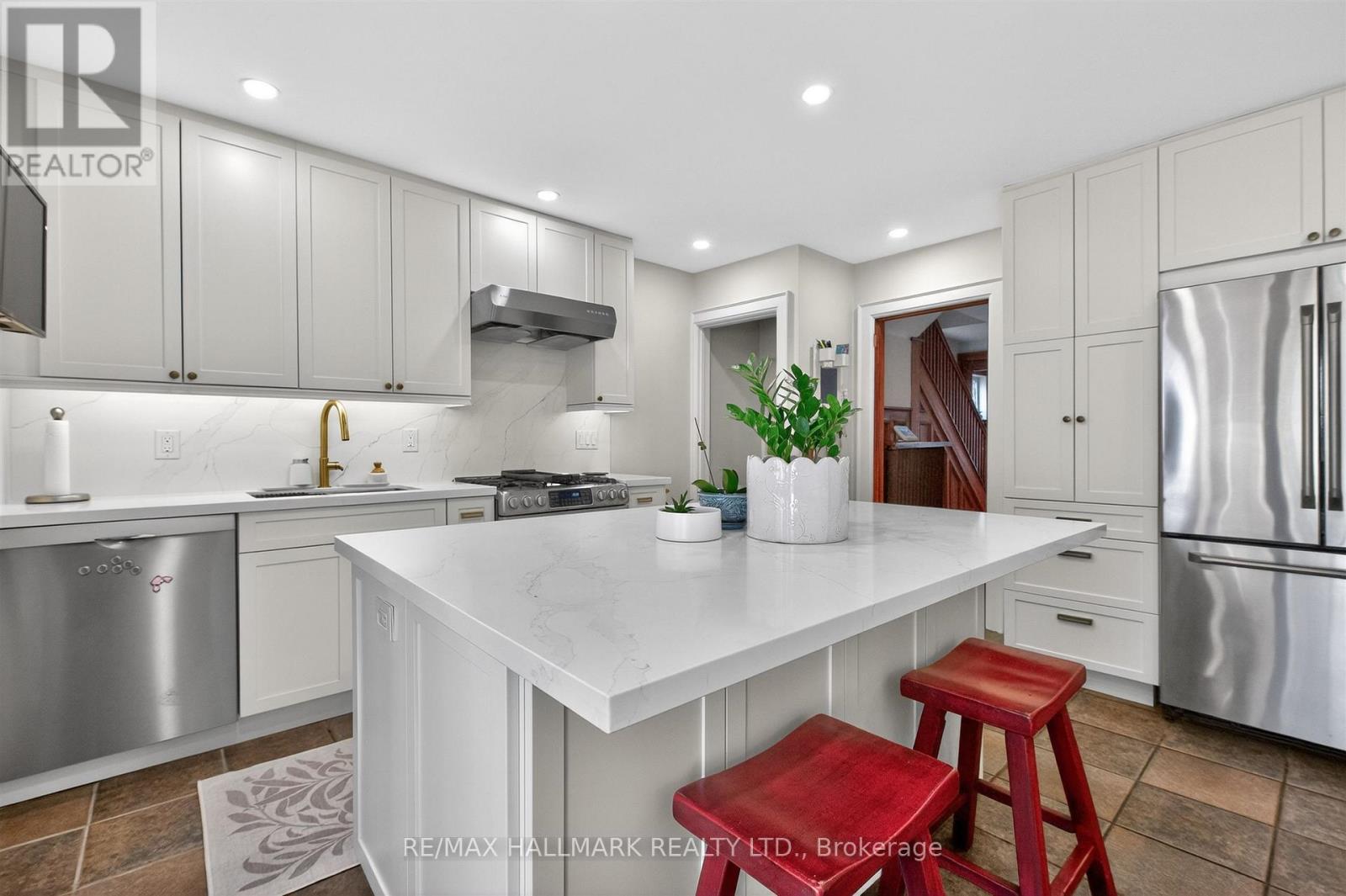 336 Glen Manor Drive, Toronto, Ontario  M4E 2X7 - Photo 17 - E12923970