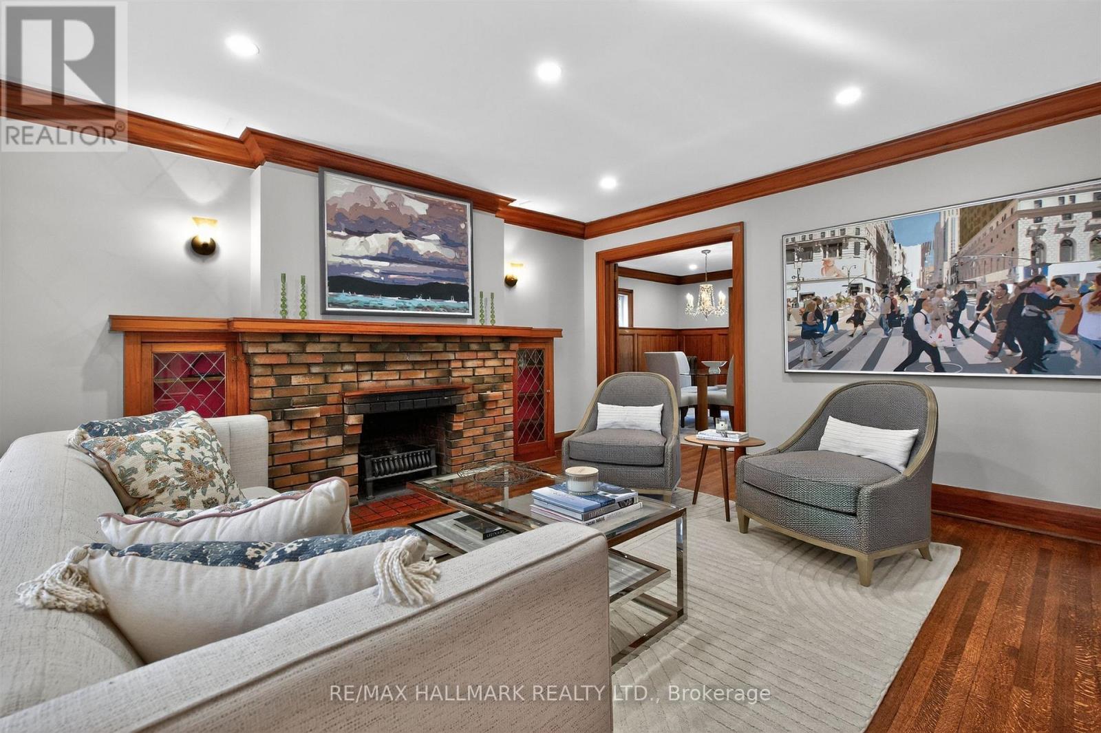 336 Glen Manor Drive, Toronto, Ontario  M4E 2X7 - Photo 4 - E12923970