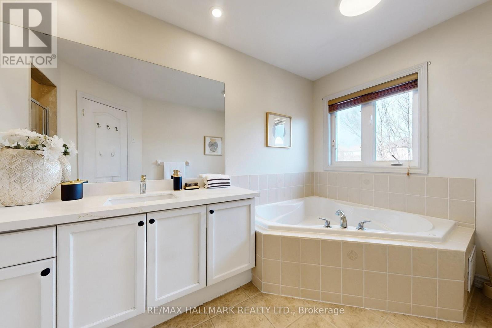 42 Mayan Avenue, Richmond Hill, Ontario  L4S 2W9 - Photo 30 - N12923936