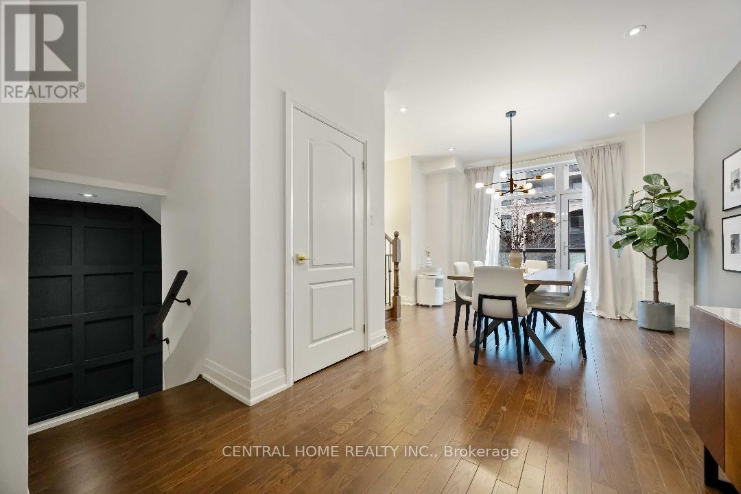 20 William Saville Street, Markham, Ontario  L3R 9S3 - Photo 4 - N12924006