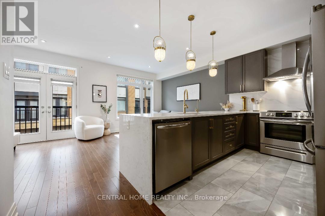 20 William Saville Street, Markham, Ontario  L3R 9S3 - Photo 7 - N12924006