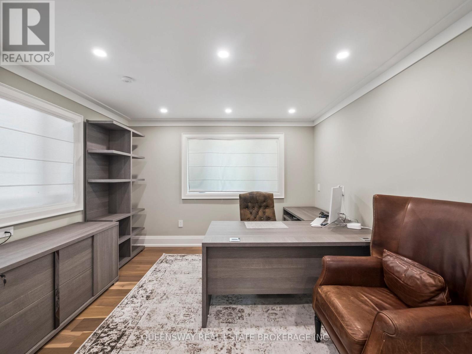 109 Woodriver Bend, Georgina, Ontario  L0E 1R0 - Photo 19 - N12924028