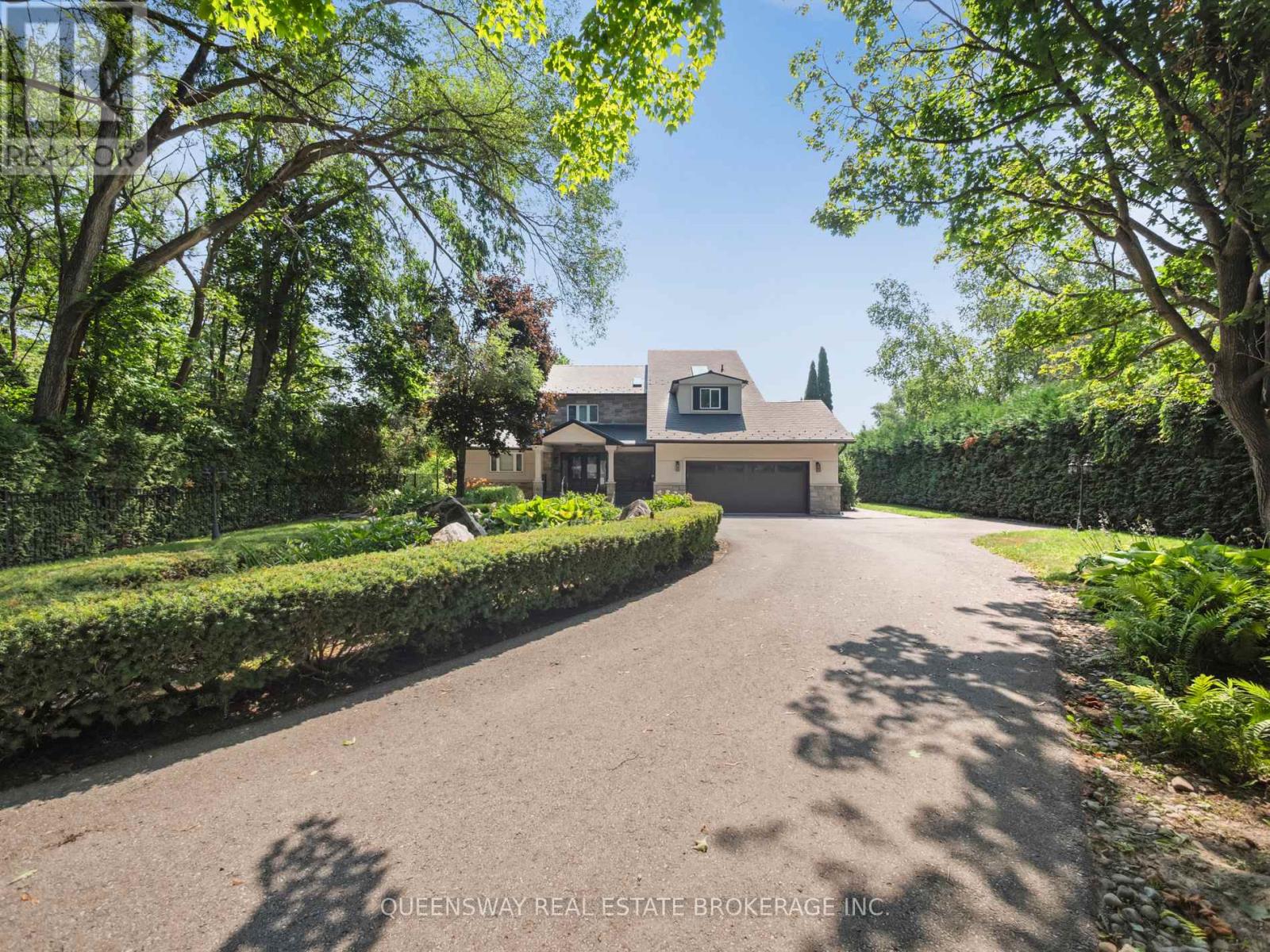 109 Woodriver Bend, Georgina, Ontario  L0E 1R0 - Photo 2 - N12924028