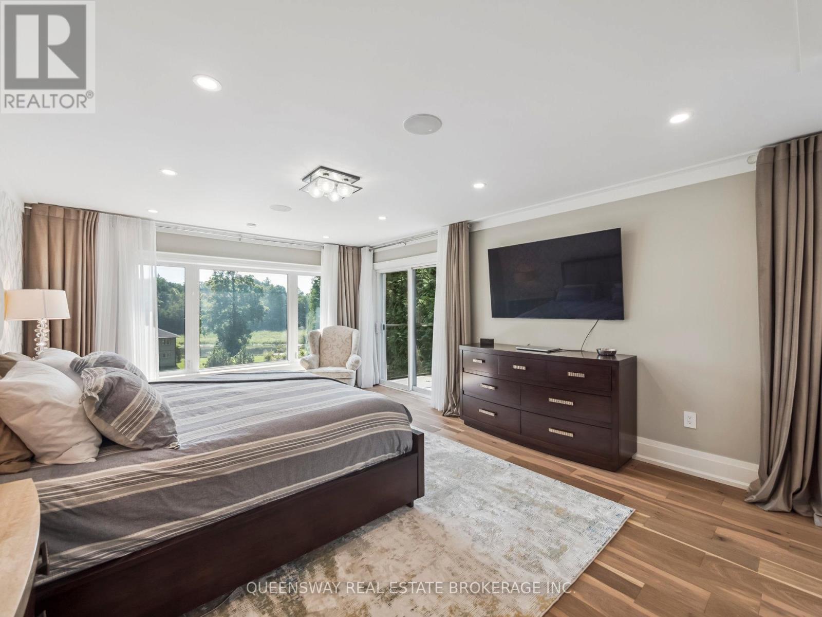 109 Woodriver Bend, Georgina, Ontario  L0E 1R0 - Photo 21 - N12924028