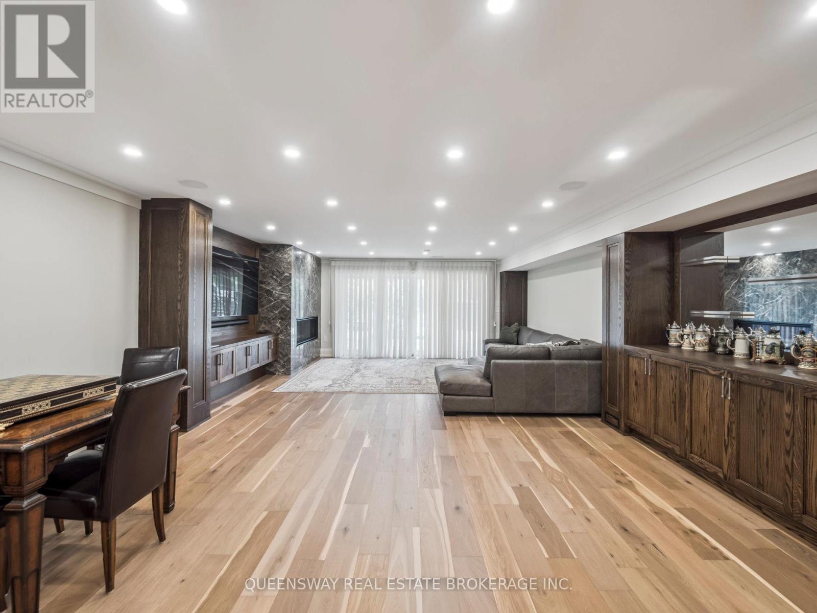 109 Woodriver Bend, Georgina, Ontario  L0E 1R0 - Photo 29 - N12924028