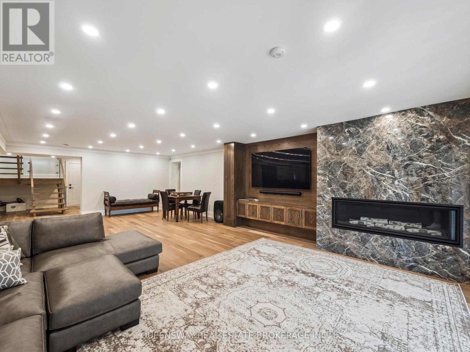 109 Woodriver Bend, Georgina, Ontario  L0E 1R0 - Photo 30 - N12924028