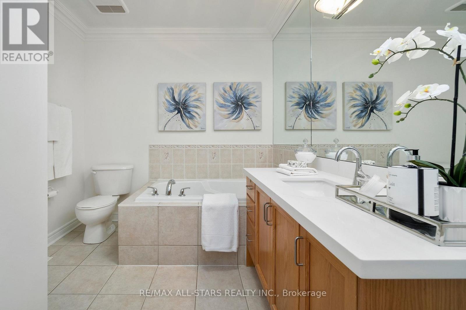 29 Wave Hill Way, Markham, Ontario  L6E 2A2 - Photo 20 - N12924042