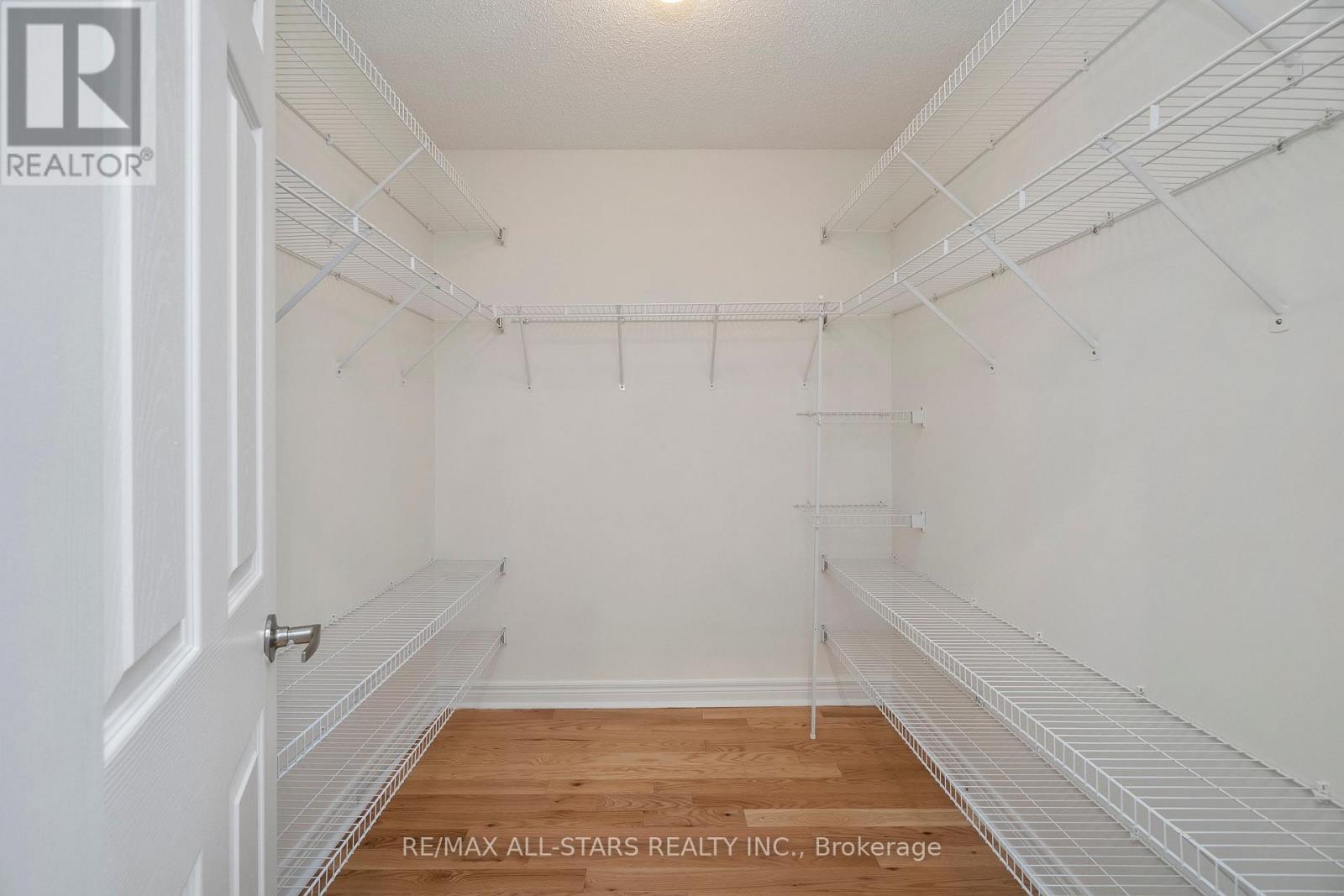 29 Wave Hill Way, Markham, Ontario  L6E 2A2 - Photo 22 - N12924042