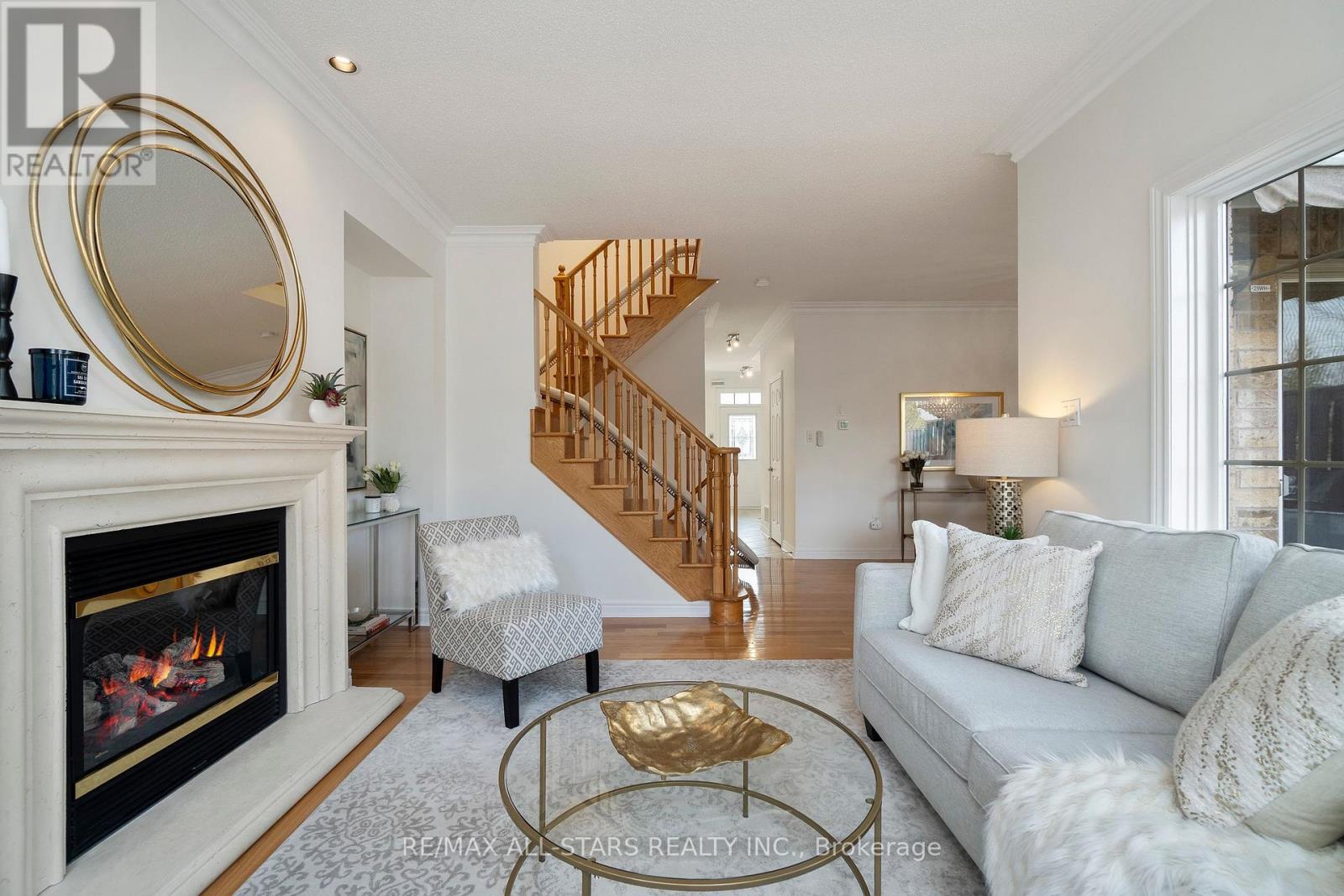 29 Wave Hill Way, Markham, Ontario  L6E 2A2 - Photo 4 - N12924042