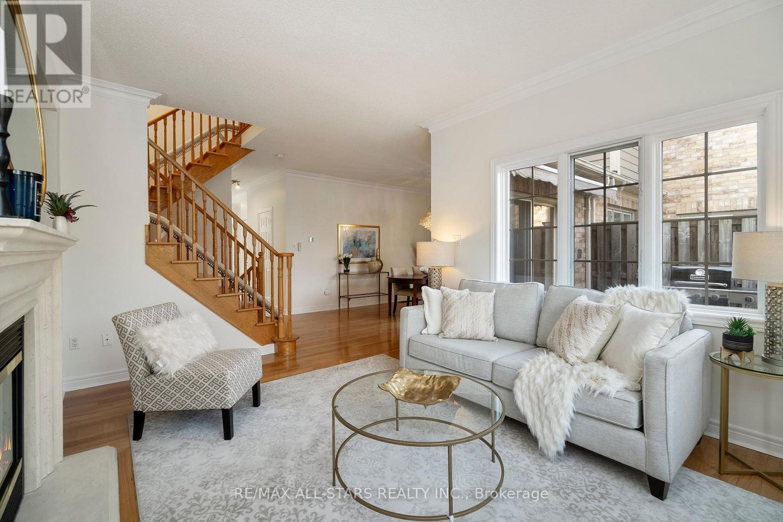 29 Wave Hill Way, Markham, Ontario  L6E 2A2 - Photo 5 - N12924042