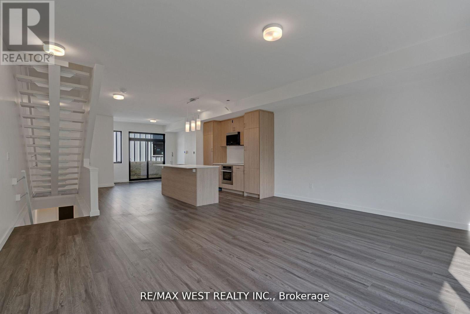 10 Rainwater Lane, Barrie (Holly), Ontario  L4N 9J6 - Photo 12 - S12924064