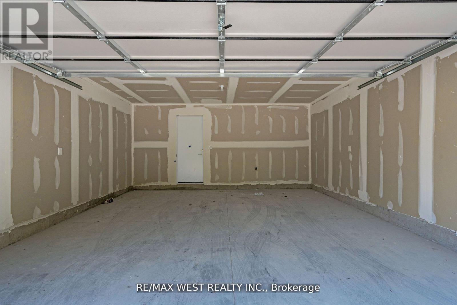 10 Rainwater Lane, Barrie (Holly), Ontario  L4N 9J6 - Photo 29 - S12924064