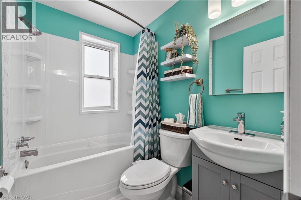 456 Carlton Street Unit# 10, St. Catharines, Ontario  L2M 4X1 - Photo 16 - 40815311