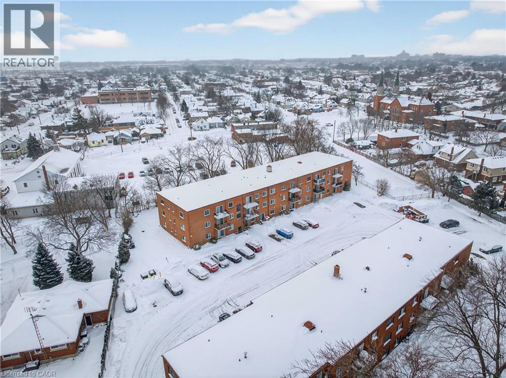 456 Carlton Street Unit# 10, St. Catharines, Ontario  L2M 4X1 - Photo 18 - 40815311