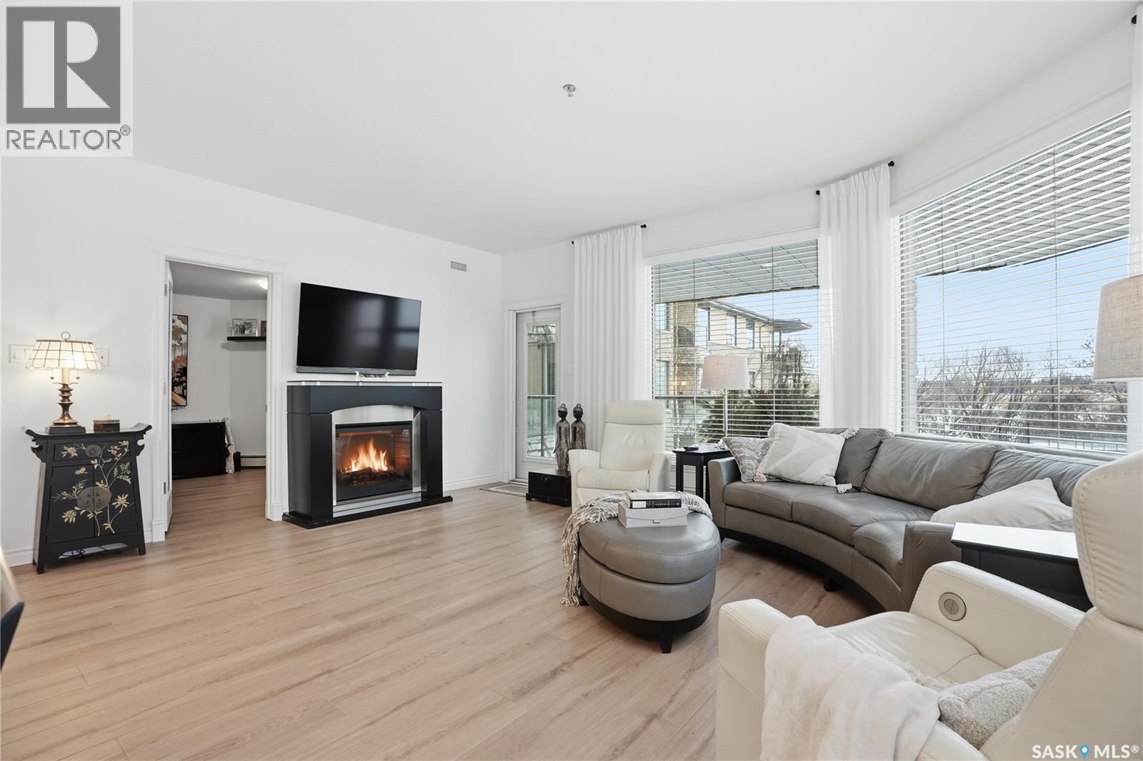 111 619 Saskatchewan Crescent W, Saskatoon, Saskatchewan  S7M 0A5 - Photo 2 - SK030311