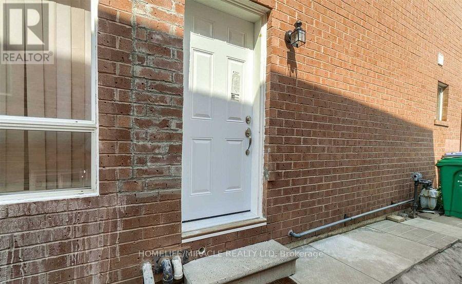 60 Studebaker Trail, Brampton, Ontario  L7A 3A5 - Photo 2 - W12923894