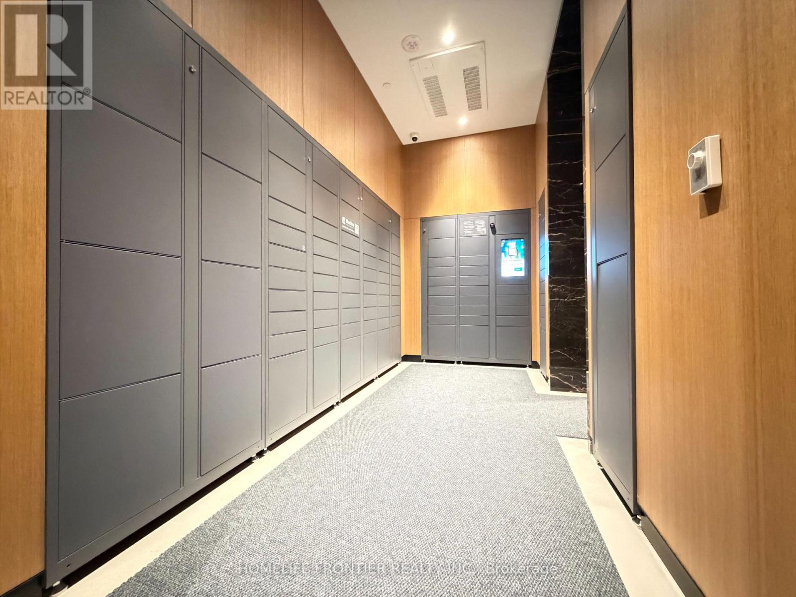 1902 - 60 Central Park Roadway, Toronto, Ontario  M9A 0E6 - Photo 6 - W12923928