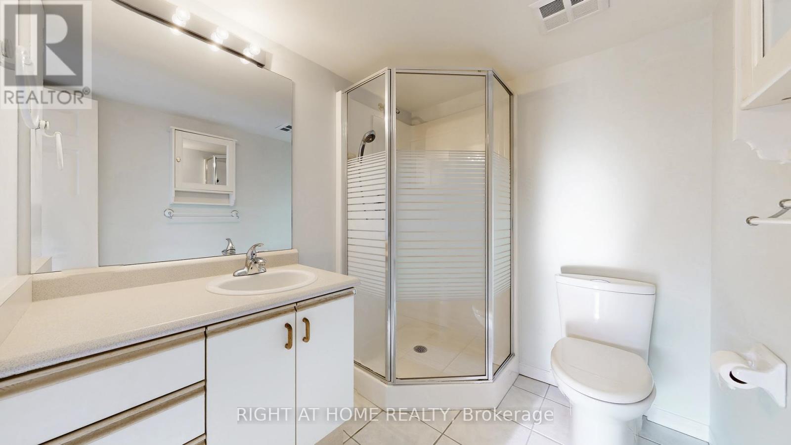 D408 - 216 Plains Road West Road W, Burlington, Ontario  L7T 4K8 - Photo 19 - W12923950