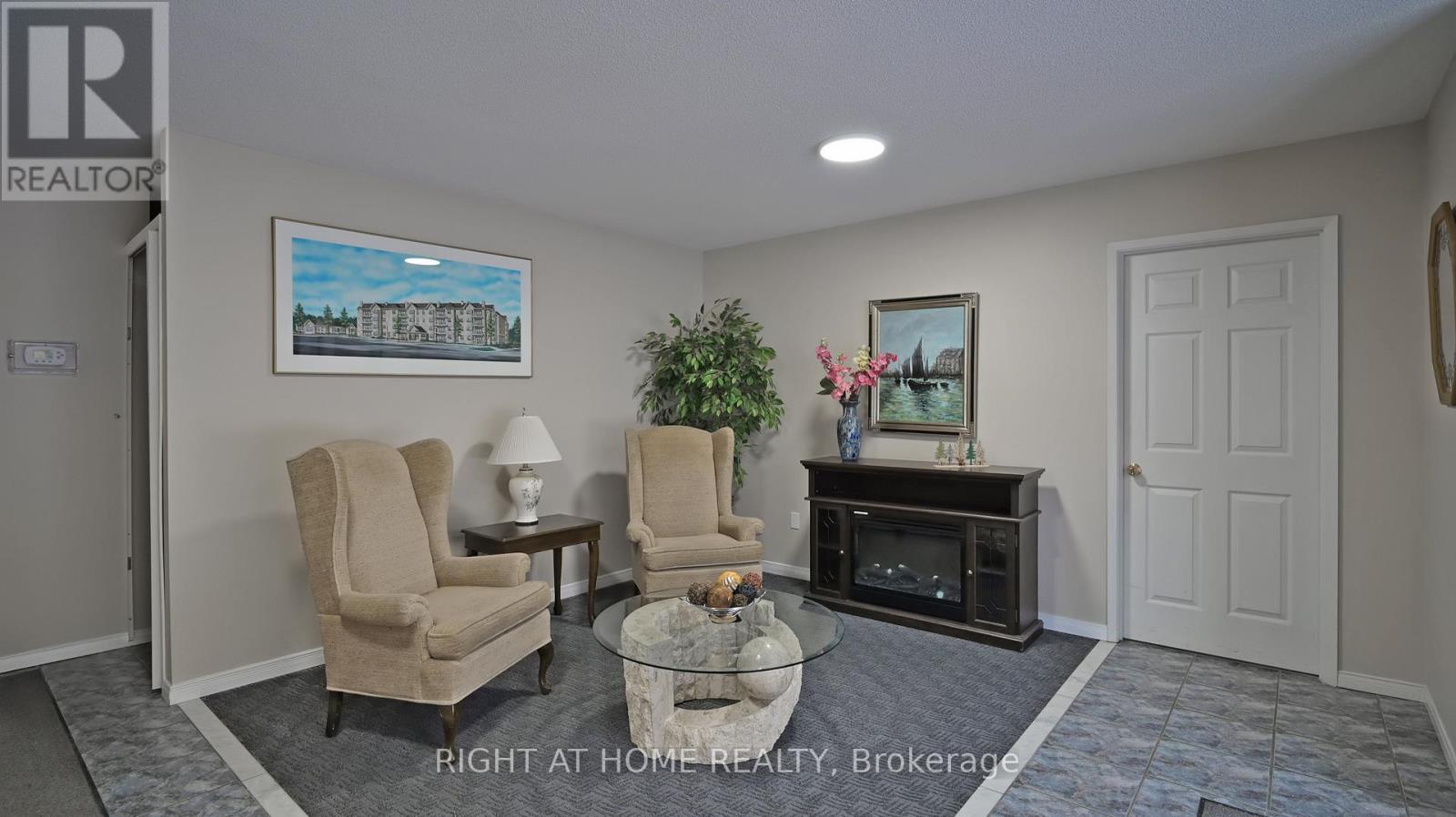 D408 - 216 Plains Road West Road W, Burlington, Ontario  L7T 4K8 - Photo 25 - W12923950