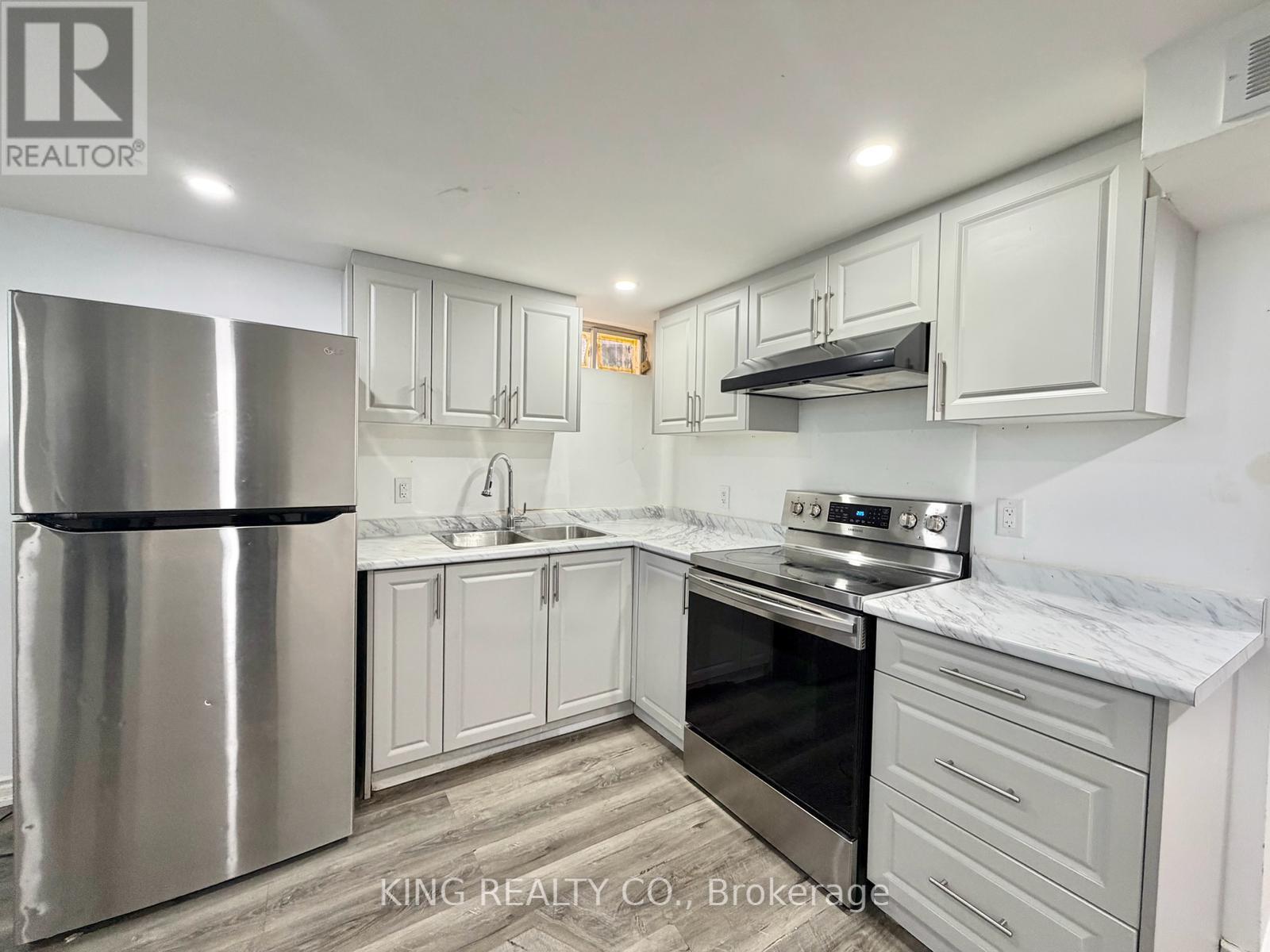 BSMT - 26 FARR AVENUE, Toronto, Ontario