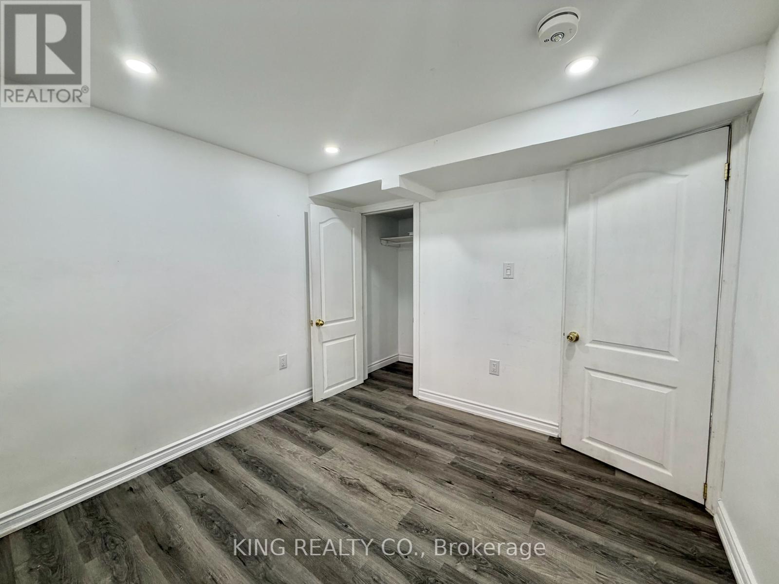 Bsmt - 26 Farr Avenue, Toronto, Ontario  M8V 2A6 - Photo 5 - W12923958