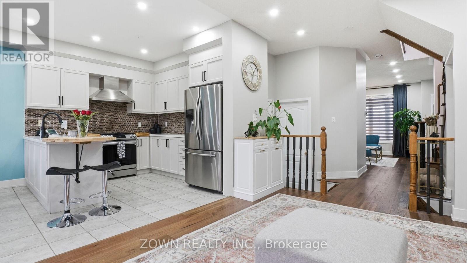 3078 Lavenham Place, Mississauga, Ontario  L5M 6K3 - Photo 10 - W12923978