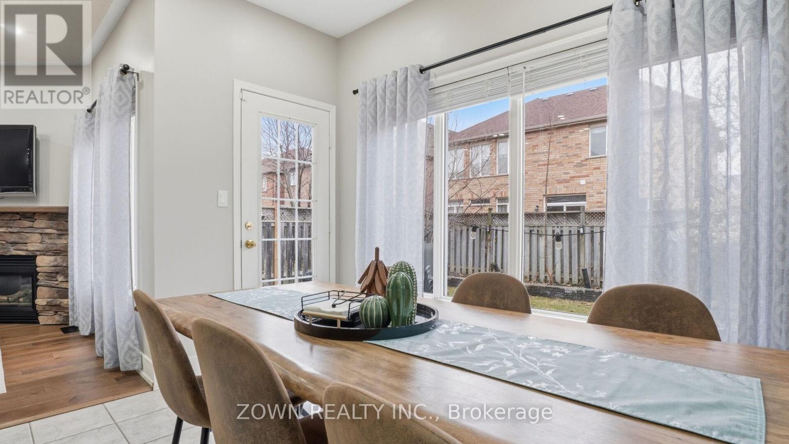 3078 Lavenham Place, Mississauga, Ontario  L5M 6K3 - Photo 16 - W12923978