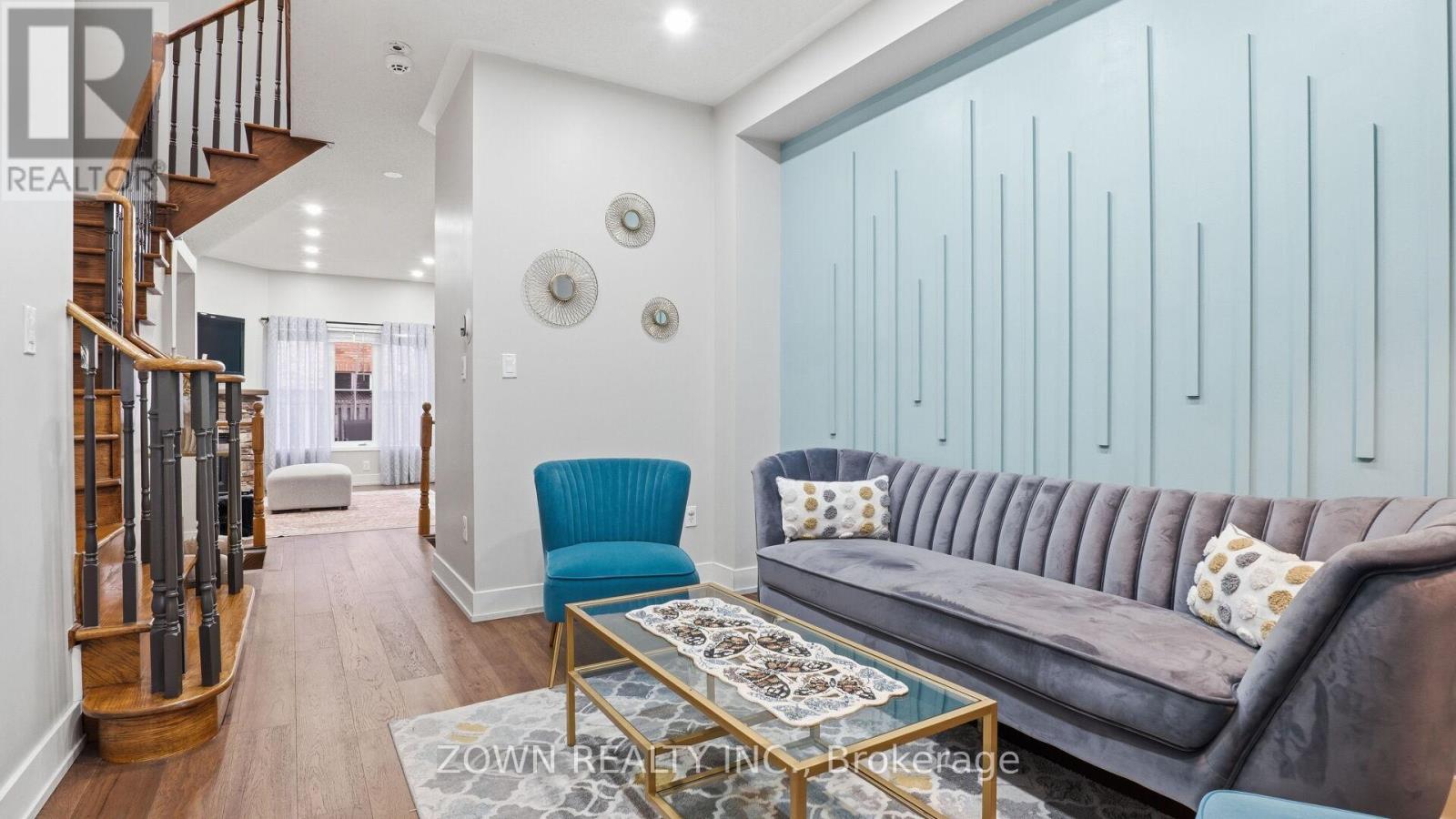 3078 Lavenham Place, Mississauga, Ontario  L5M 6K3 - Photo 5 - W12923978