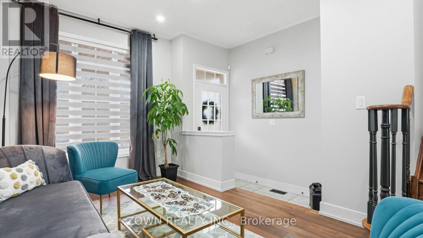 3078 Lavenham Place, Mississauga, Ontario  L5M 6K3 - Photo 6 - W12923978