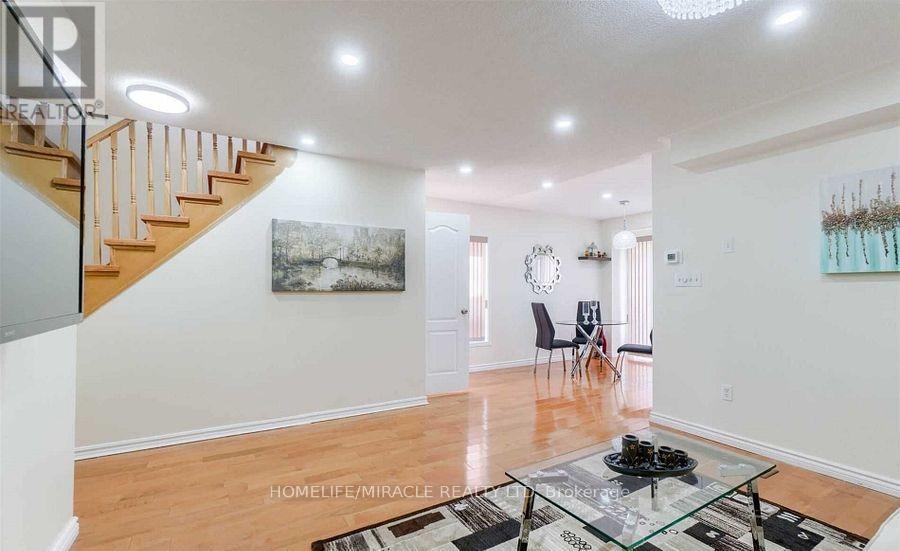 60 Studebaker Trail, Brampton, Ontario  L7A 3A5 - Photo 11 - W12923982