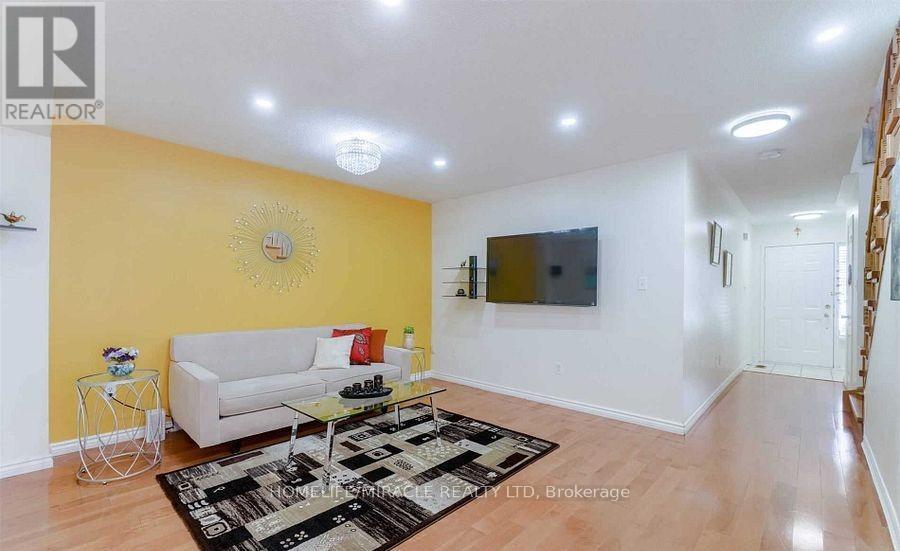 60 Studebaker Trail, Brampton, Ontario  L7A 3A5 - Photo 9 - W12923982