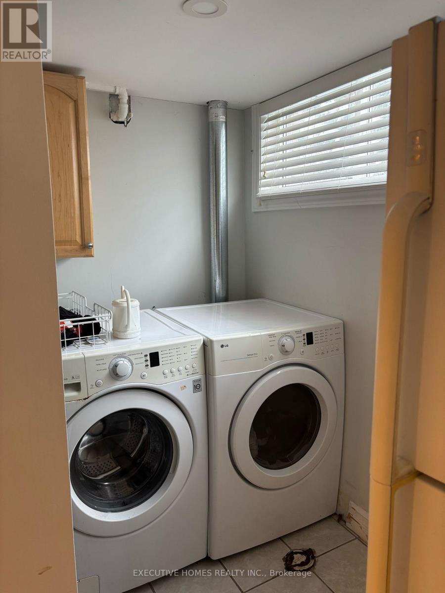 Basement - 2271 Truscott Drive, Mississauga, Ontario  L5J 2A9 - Photo 11 - W12923990