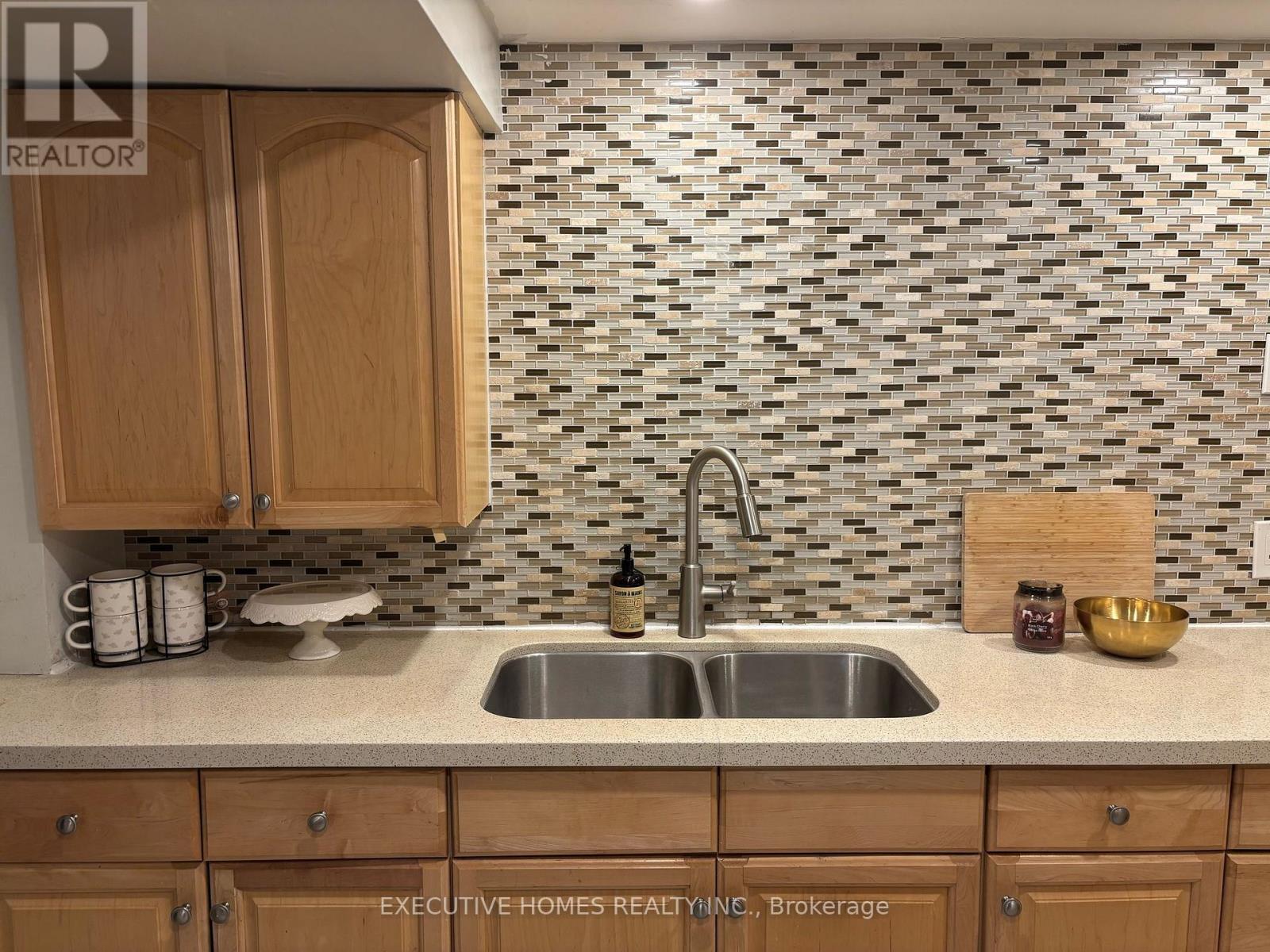 Basement - 2271 Truscott Drive, Mississauga, Ontario  L5J 2A9 - Photo 9 - W12923990