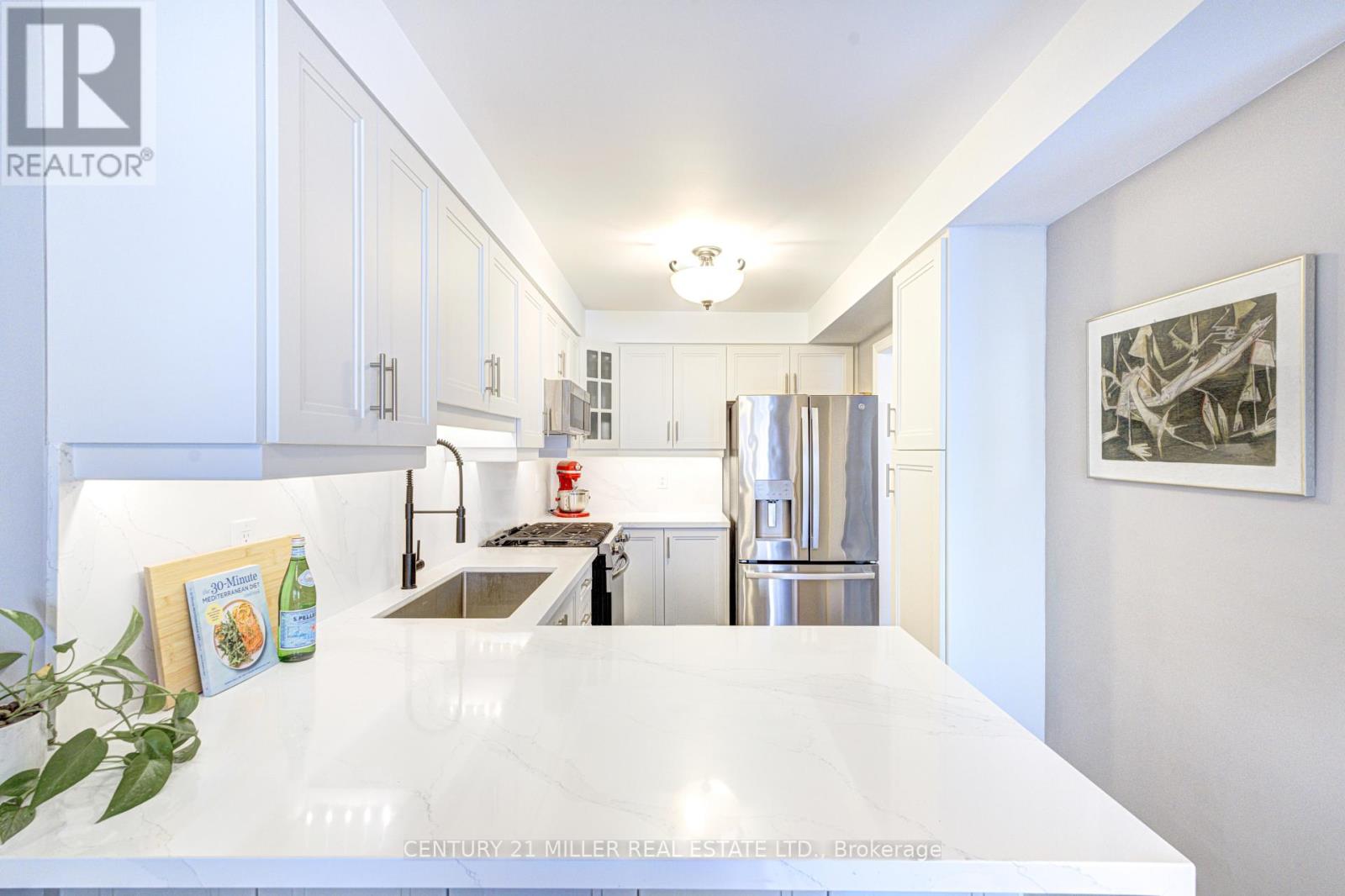 614 Leatherleaf Drive, Mississauga, Ontario  L4Z 3Z1 - Photo 12 - W12924026