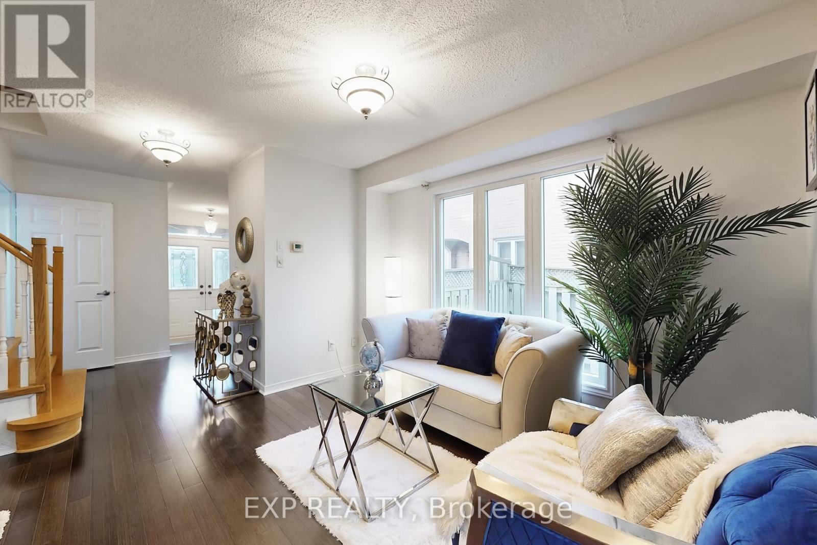 248 Morningmist Street, Brampton, Ontario  L6R 2B8 - Photo 10 - W12924036