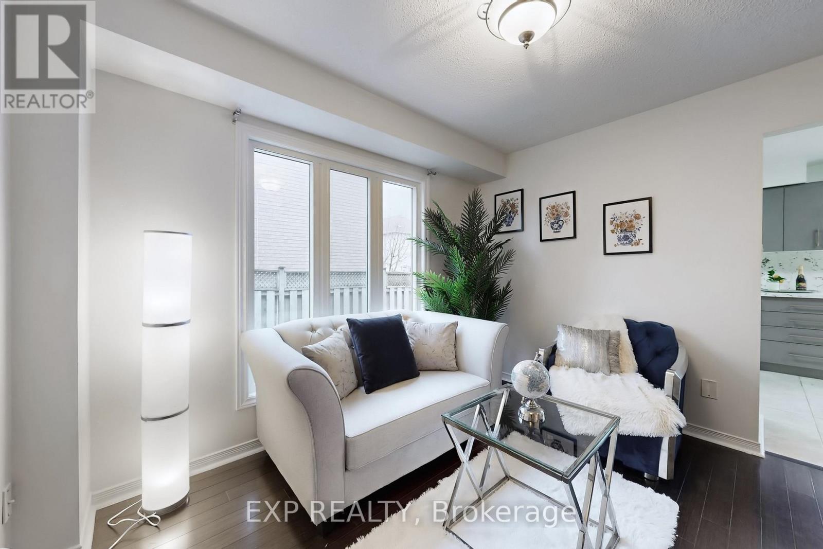 248 Morningmist Street, Brampton, Ontario  L6R 2B8 - Photo 11 - W12924036