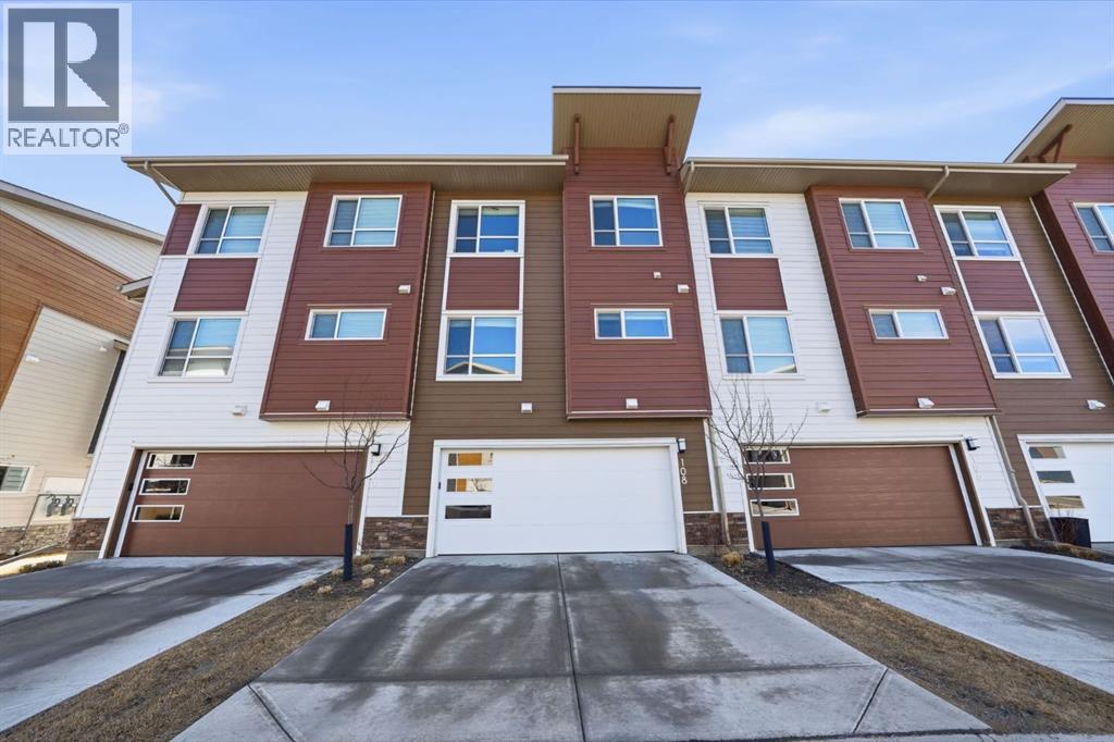 108 Harvest Grove Walk NE, Calgary, Alberta  T3K 2P3 - Photo 2 - A2296452