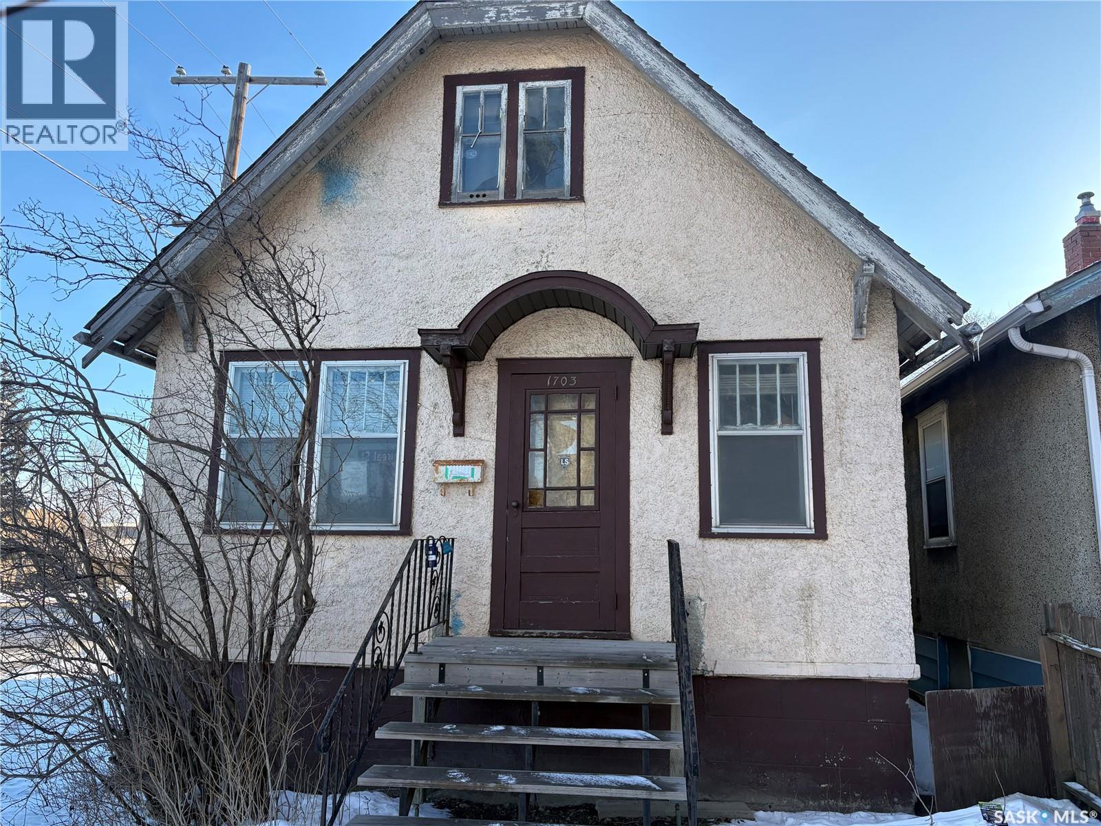 1703 Montreal Street, Regina, Saskatchewan  S4P 1K8 - Photo 2 - SK031330