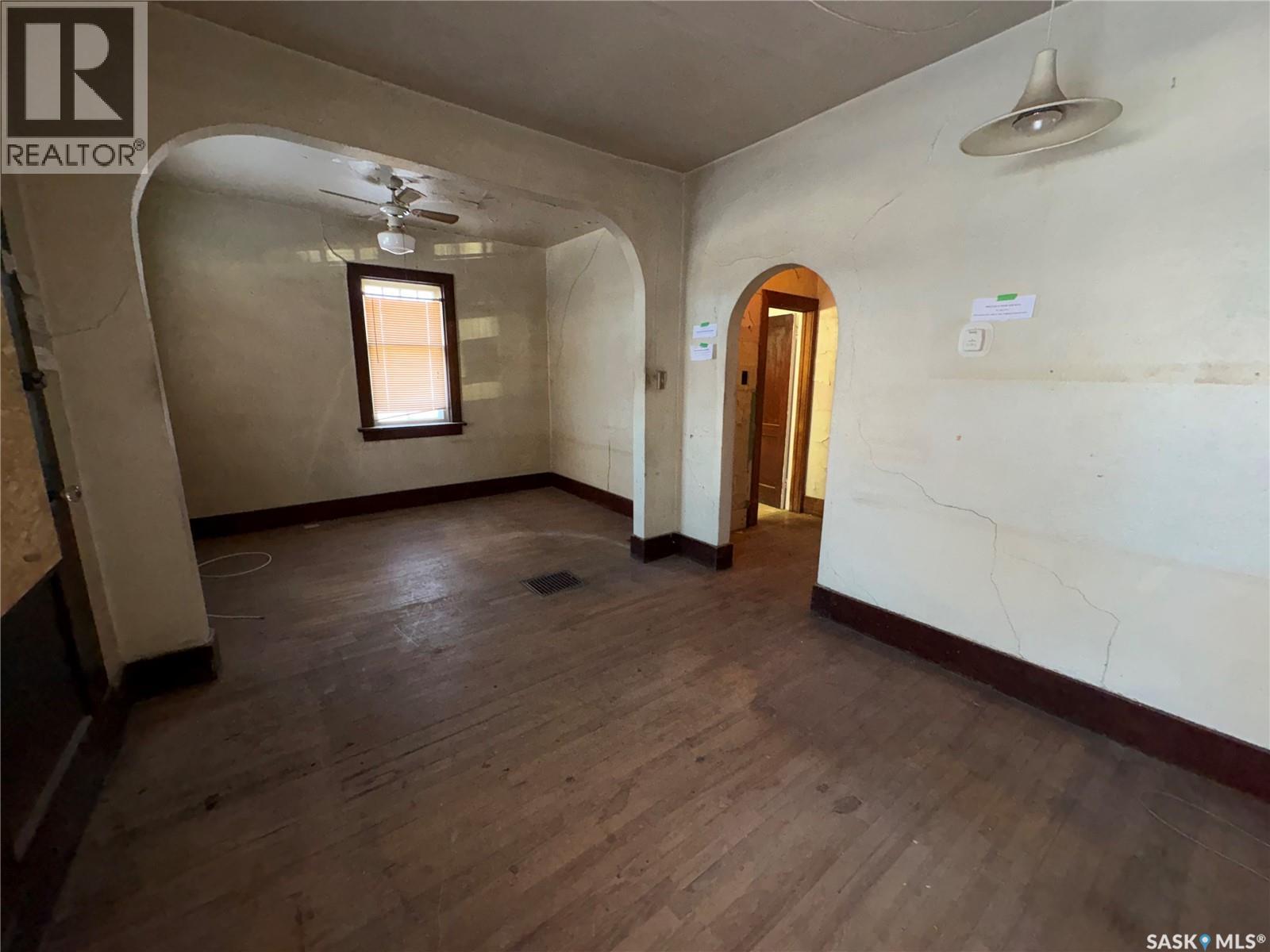 1703 Montreal Street, Regina, Saskatchewan  S4P 1K8 - Photo 3 - SK031330