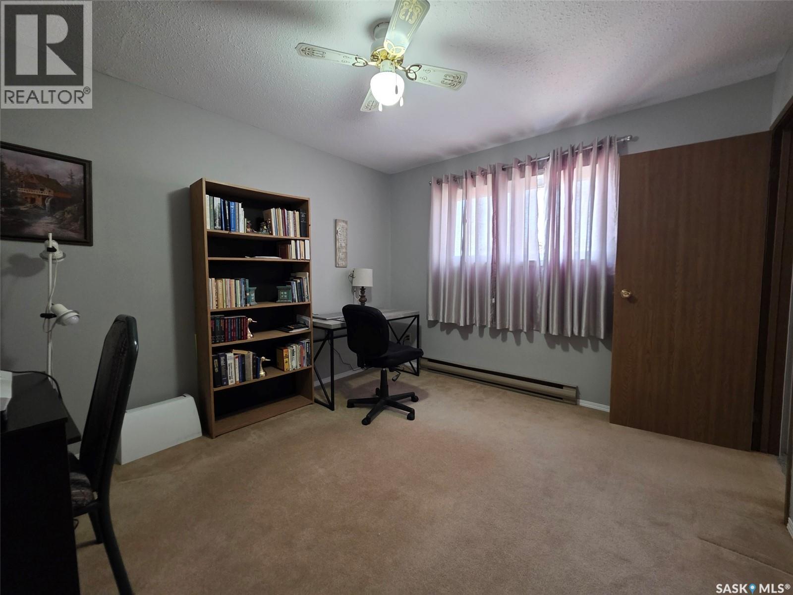 113 3rd Street E, Mankota, Saskatchewan  S0H 2W0 - Photo 9 - SK031327