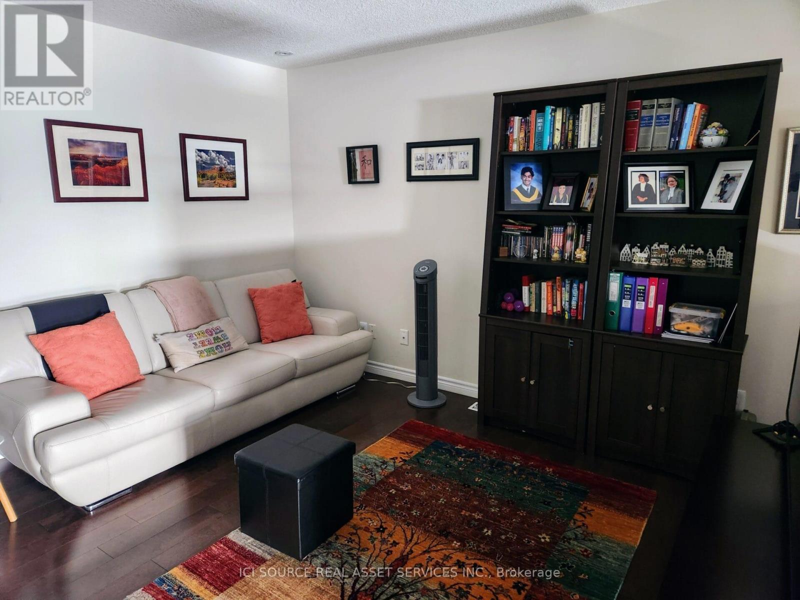 10 - 435 Winchester Drive, Waterloo, Ontario  N2T 0B7 - Photo 11 - X12923900