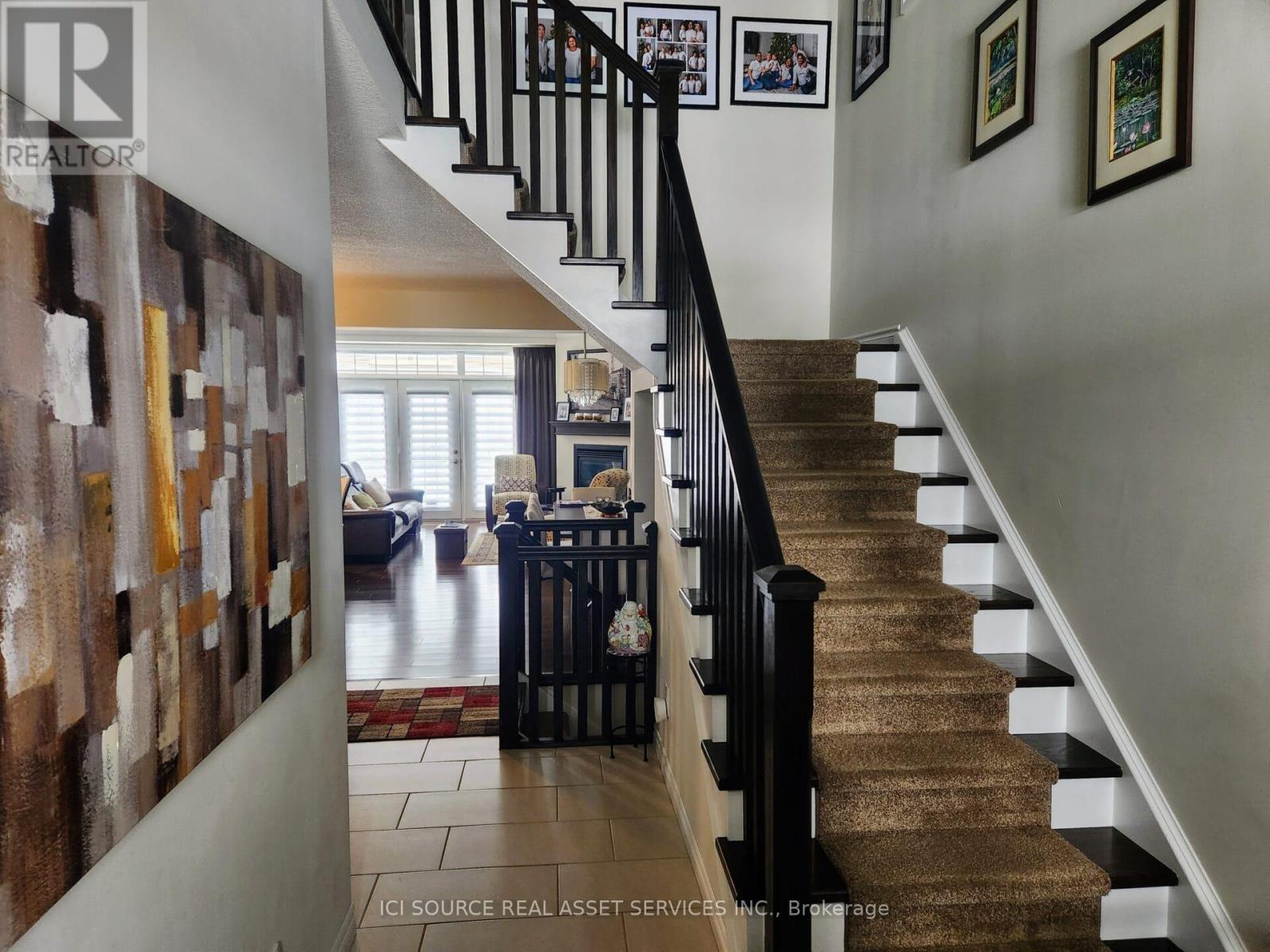 10 - 435 Winchester Drive, Waterloo, Ontario  N2T 0B7 - Photo 2 - X12923900